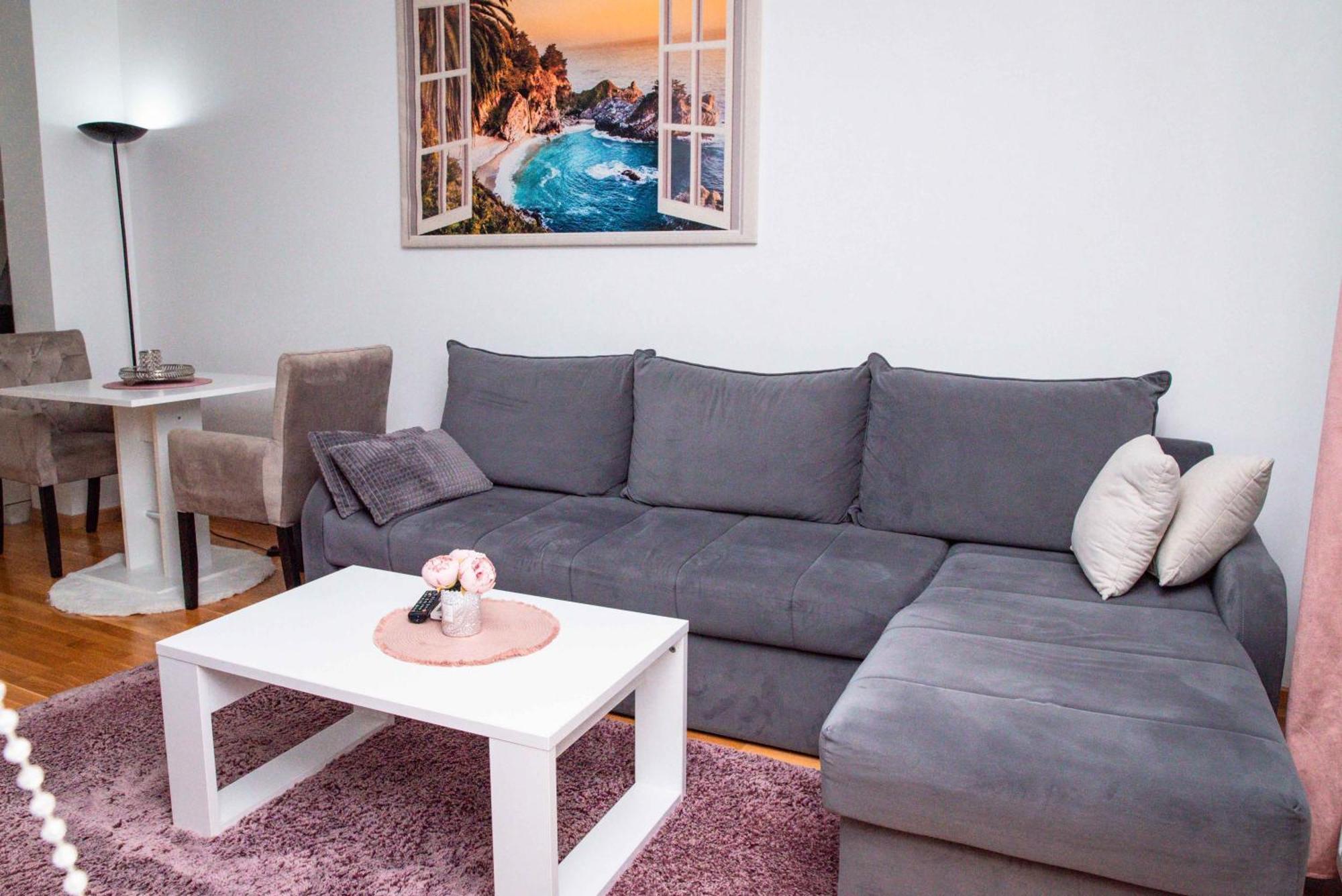 Apartman Royal 2 โดโบย ภายนอก รูปภาพ