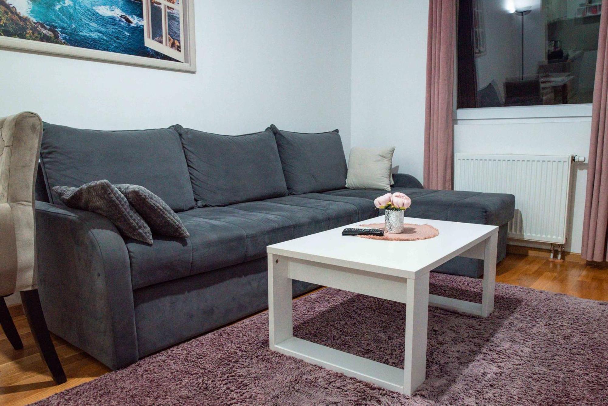 Apartman Royal 2 โดโบย ภายนอก รูปภาพ