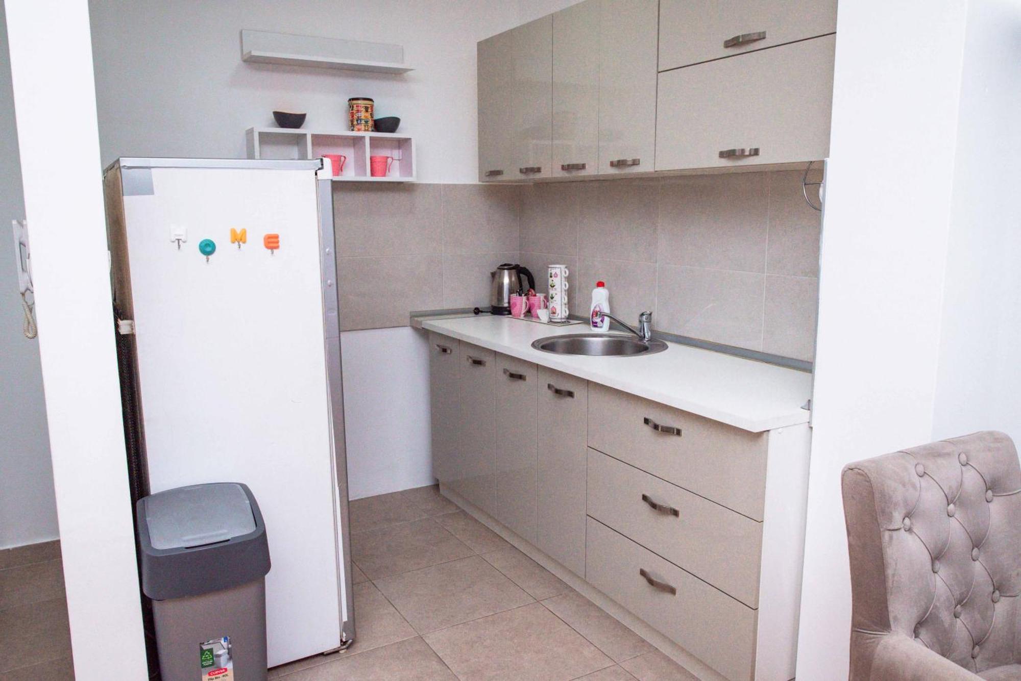 Apartman Royal 2 โดโบย ภายนอก รูปภาพ