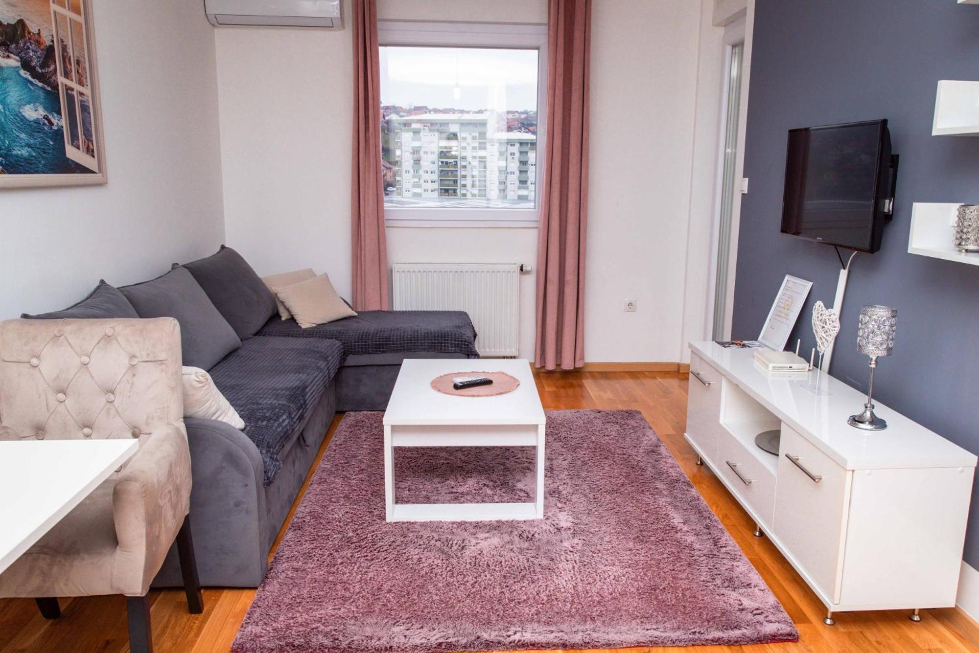 Apartman Royal 2 โดโบย ภายนอก รูปภาพ