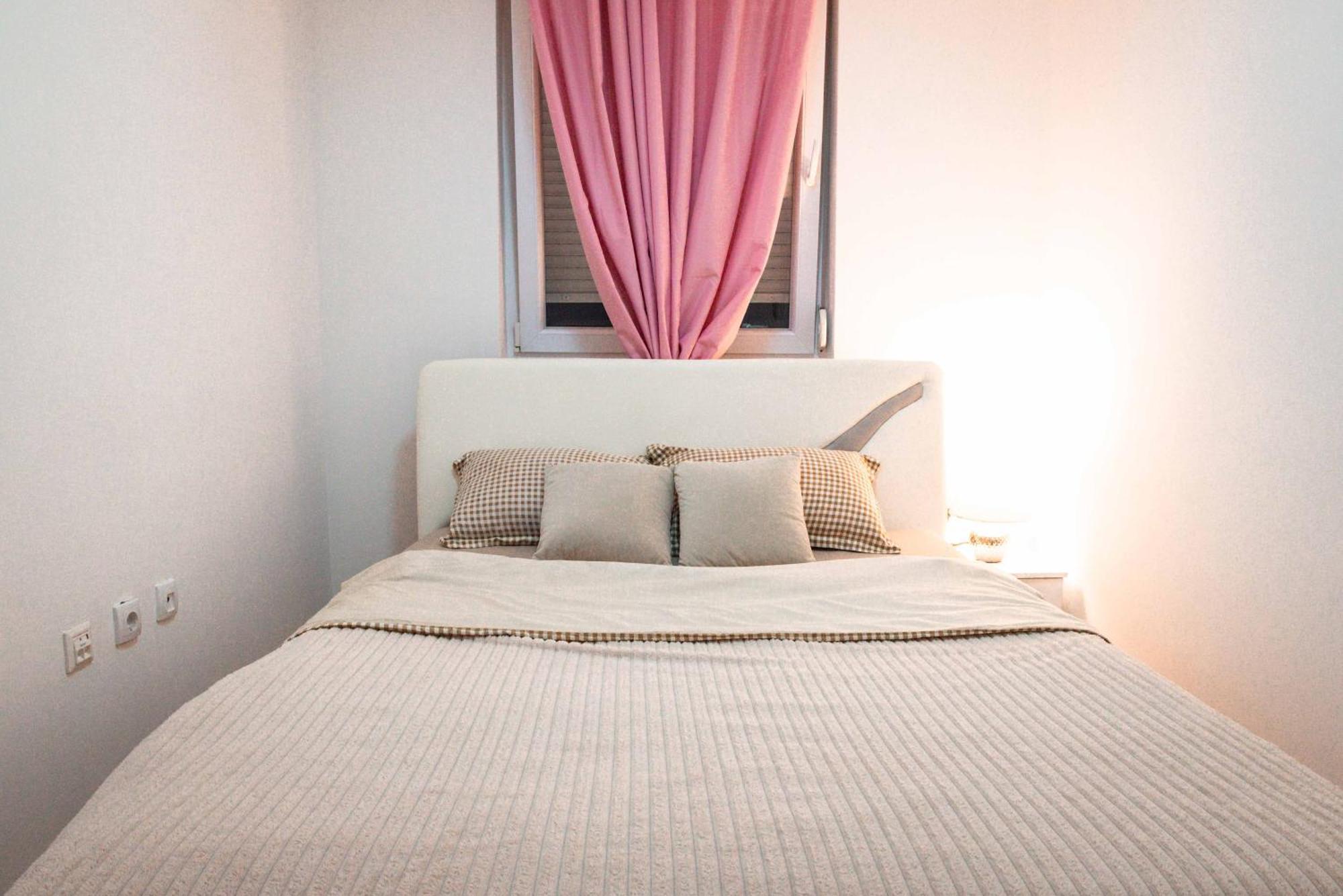 Apartman Royal 2 โดโบย ภายนอก รูปภาพ