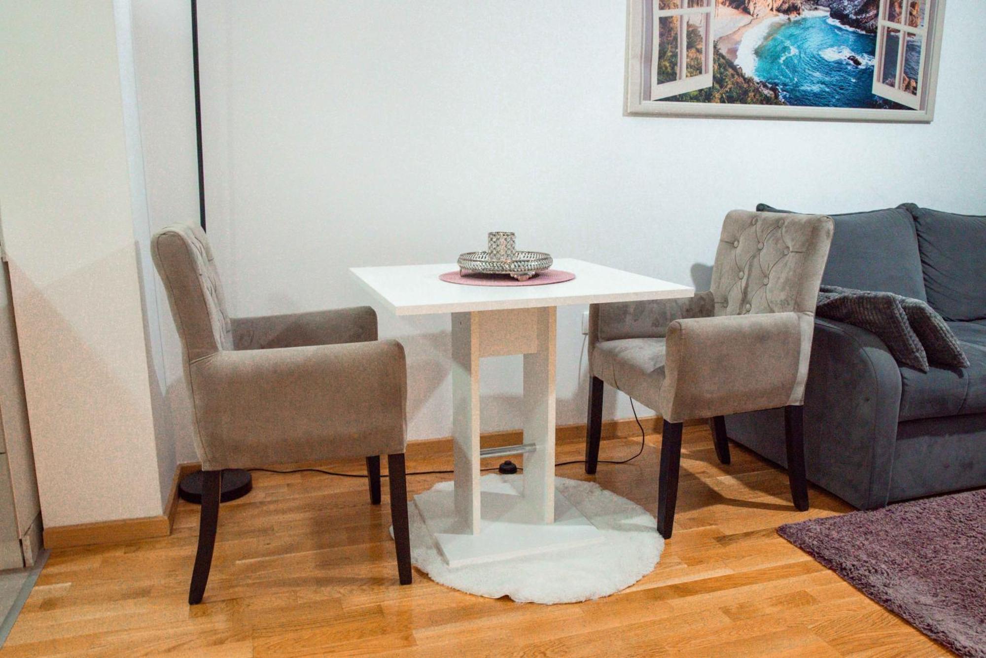 Apartman Royal 2 โดโบย ภายนอก รูปภาพ